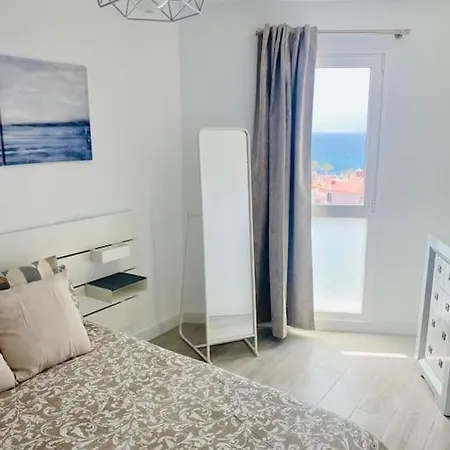 Wonderful Sea View Yomeli Apartman